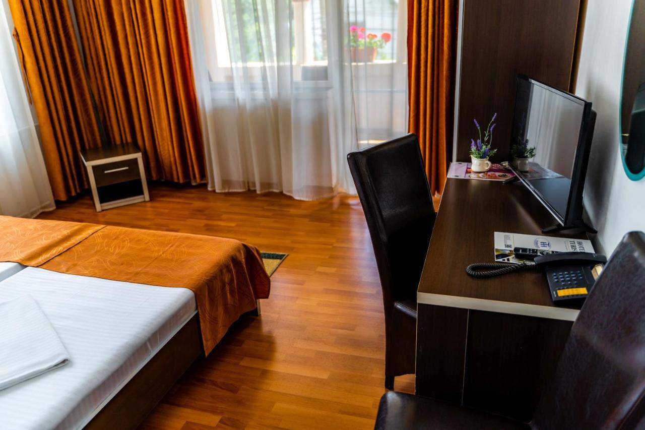 Hotel Turist Pucioasa Buitenkant foto
